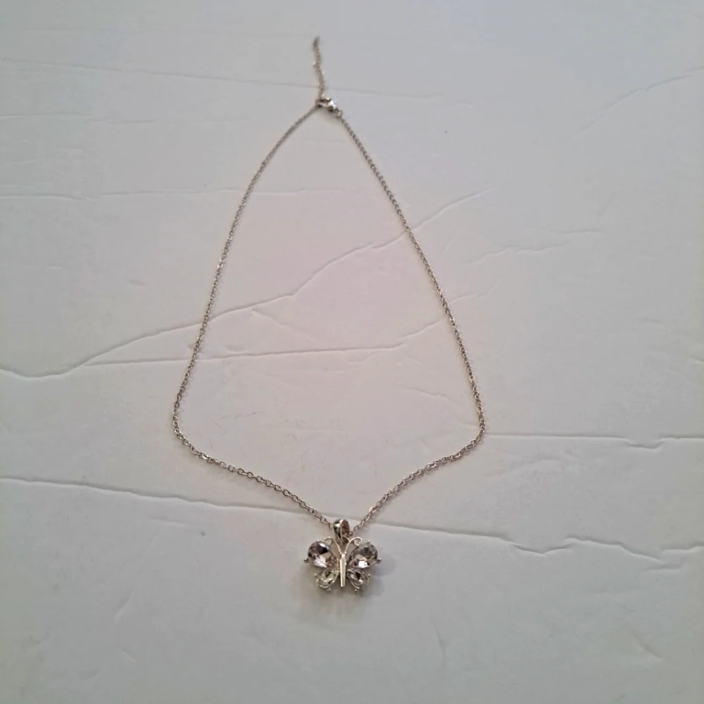 Butterfly Silver Pendant Chain Necklace